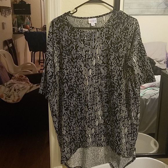 Black & White Irma - Picture 2 of 4